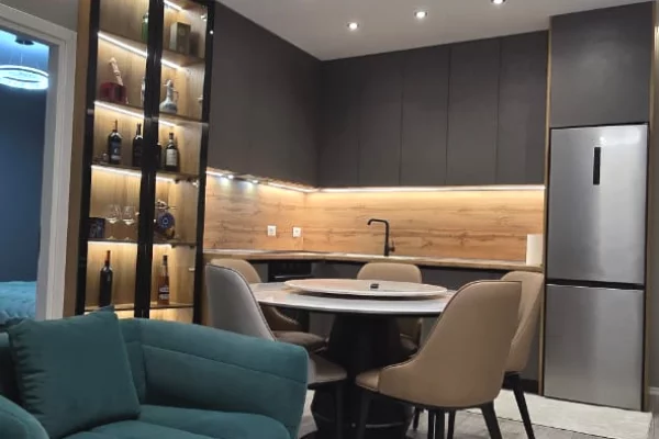 Univers City , 1+1+parkim me qera