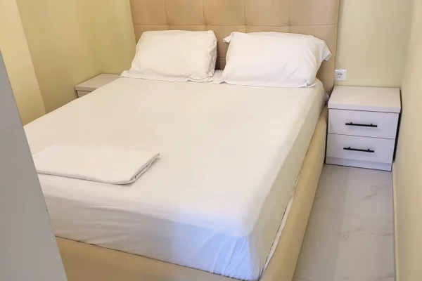 Shtepi me qera Apartament ne Tirane, 1+1, Mobilimi E mobiluar, Pagesa 350  Euro.