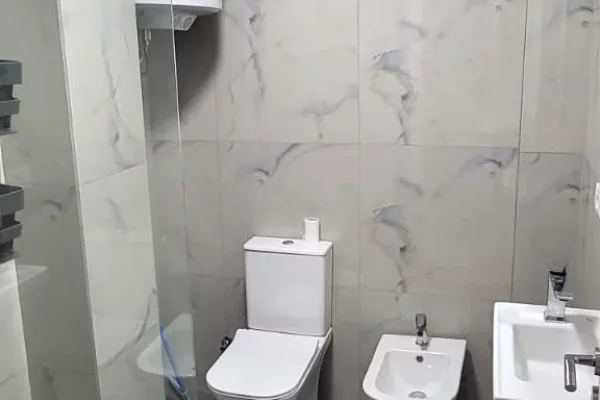 Shtepi me qera Apartament ne Tirane, 1+1, Mobilimi E mobiluar, Pagesa 350  Euro.