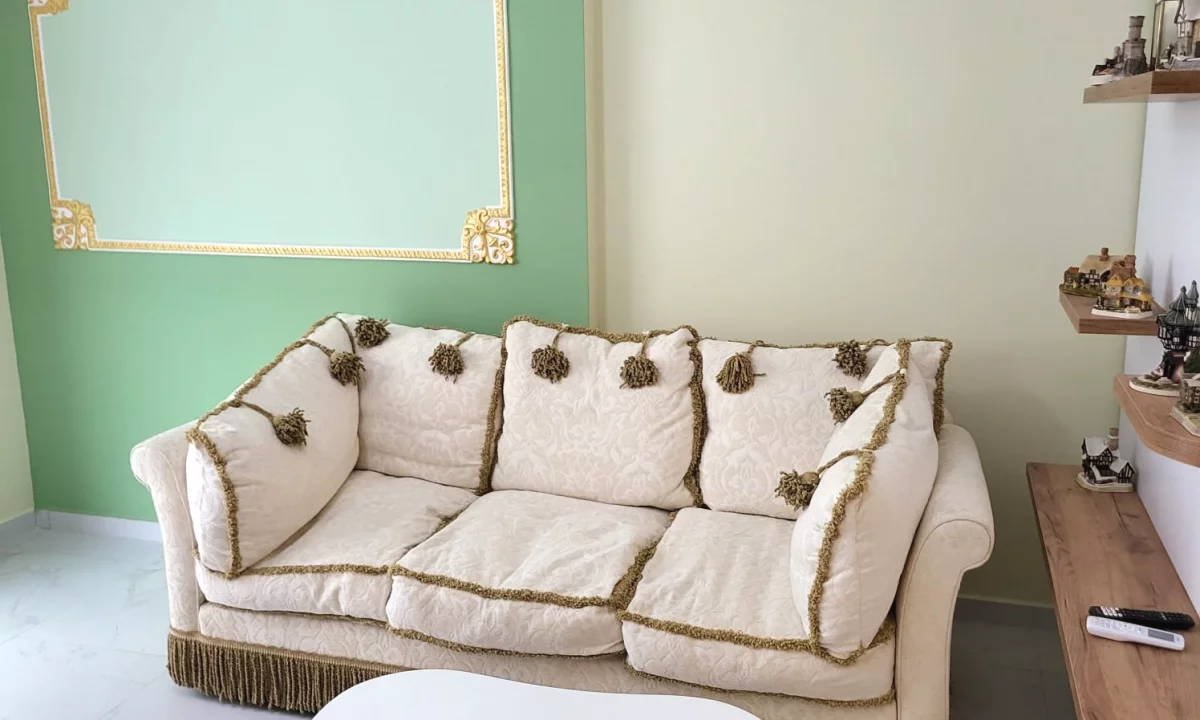 Shtepi me qera Apartament ne Tirane, 1+1, Mobilimi E mobiluar, Pagesa 350  Euro.