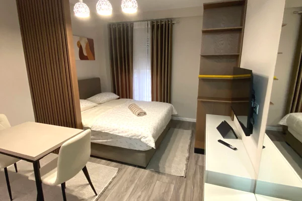 Laprake E88 , Garsoniere per qera