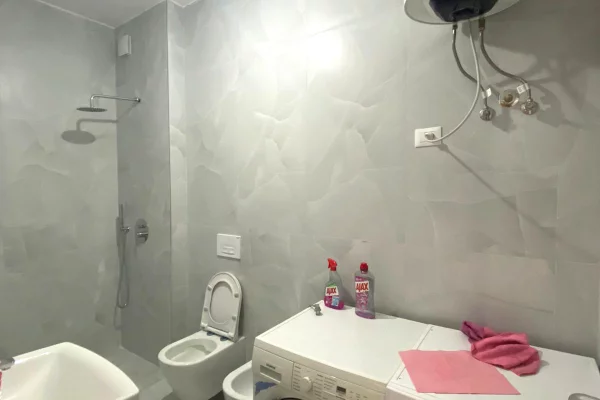 Appartamento in affitto a Tirana 1+1, Arredato