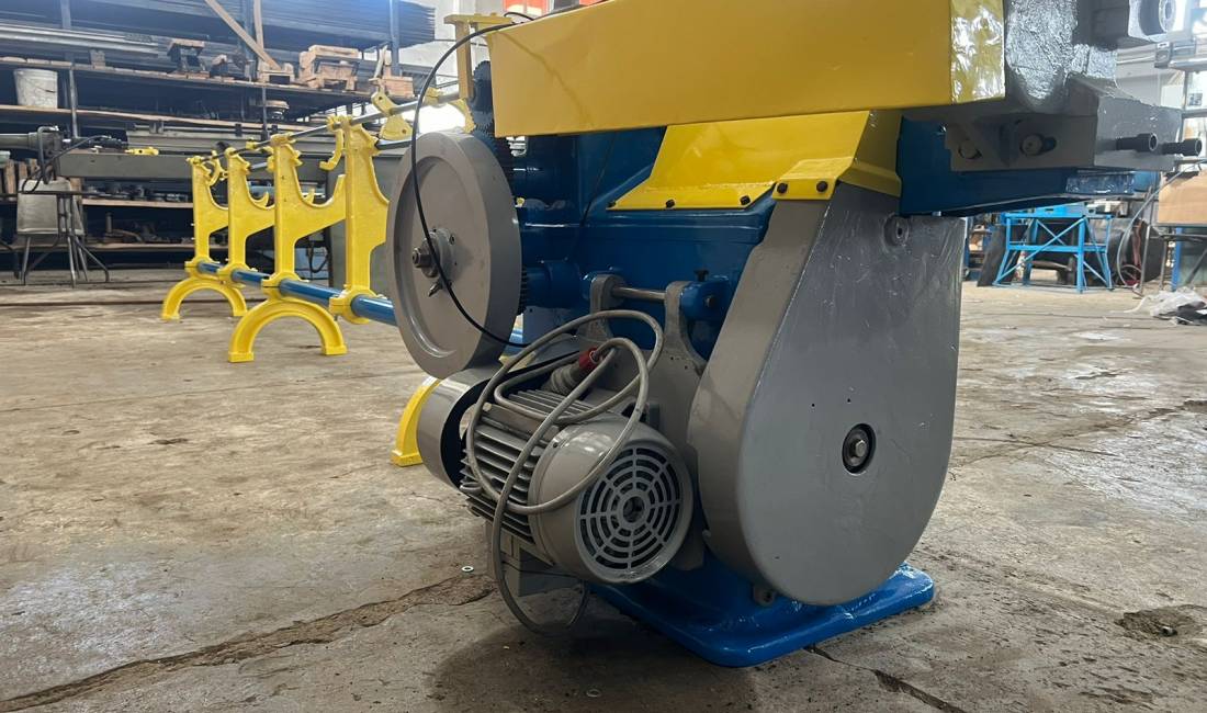 Makineri profesionale italiane per drejtimin e telit,,!!