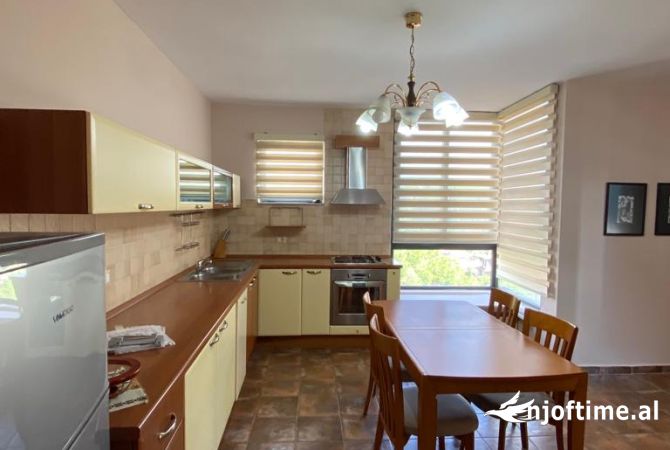 Noleggio Auto 2+1 a Tirana - 650 Euro