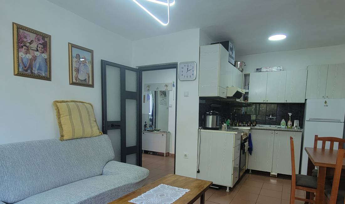 Shtepi ne shitje Apartament ne Tirane, 1+1, Mobilimi E mobiluar, Pagesa 85,000  Euro.