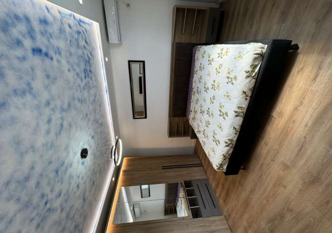 Shtepi ne shitje Shtepi Private ne Tirane, 3+1, Mobilimi E mobiluar, Pagesa 220,000  Euro.