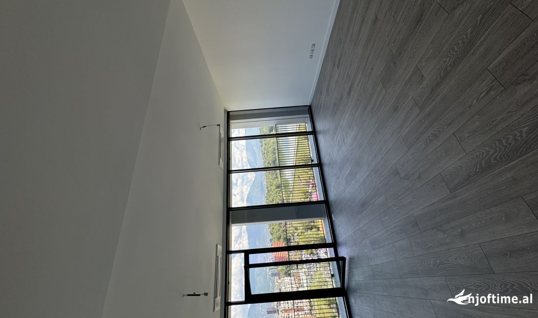 Appartamento in affitto a Tirana 2+1, Vuoto