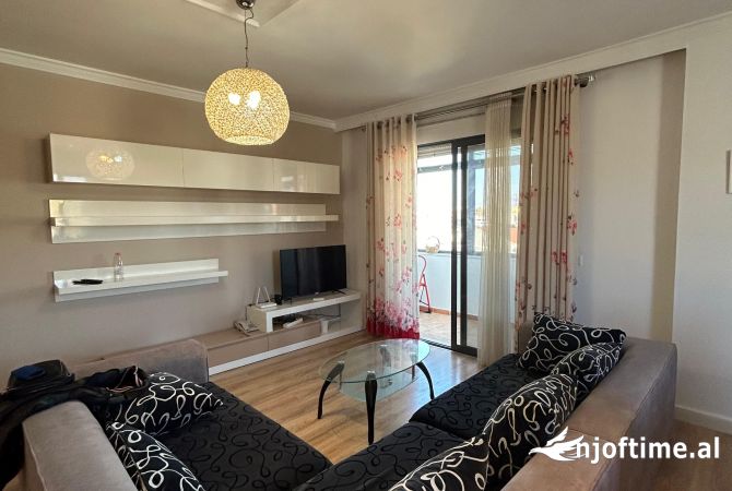 Qera Apartament 3+1 Myslym Shyri