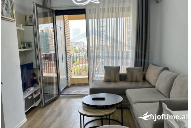 Shitet Apartament 1+1 Fusha e Aviacionit,Tirane