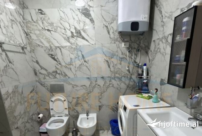 Shtepi ne shitje Apartament ne Tirane, 1+1, Mobilimi E mobiluar, Pagesa 120,000  Euro.