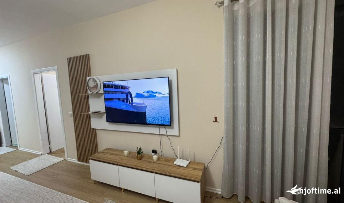 Appartamento in affitto a Tirana 1+1, Arredato