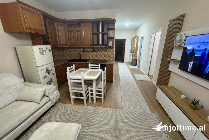 Appartamento in affitto a Tirana 1+1, Arredato