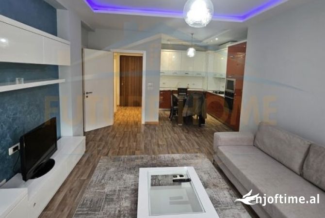 Shtepi me qera Apartament ne Tirane, 3+1, Mobilimi E mobiluar, Pagesa 650  Euro.