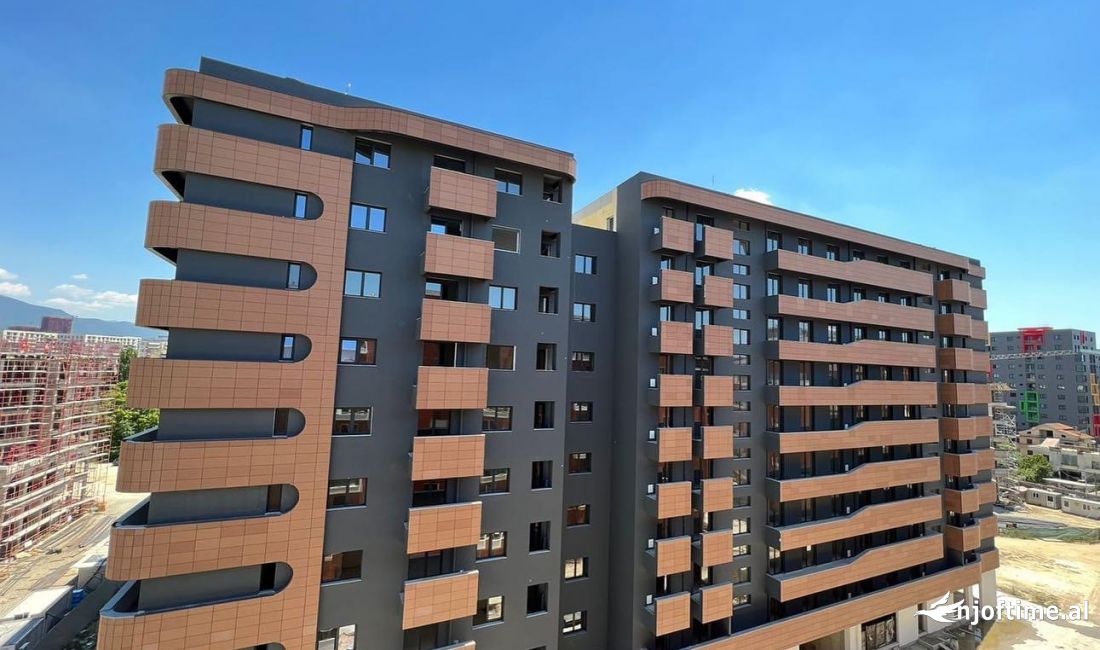 Shtepi ne shitje Apartament ne Tirane, 2+1, Mobilimi Bosh, pa mobiluar, Pagesa 171,000  Euro.