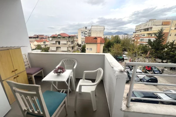 Shtepi me qera Apartament ne Tirane, 2+1, Mobilimi E mobiluar, Pagesa 570  Euro.
