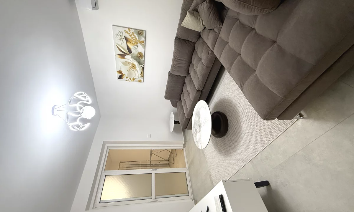 Shtepi me qera Apartament ne Tirane, 2+1, Mobilimi E mobiluar, Pagesa 700  Euro.