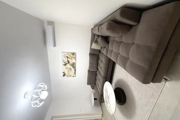 Shtepi me qera Apartament ne Tirane, 2+1, Mobilimi E mobiluar, Pagesa 700  Euro.