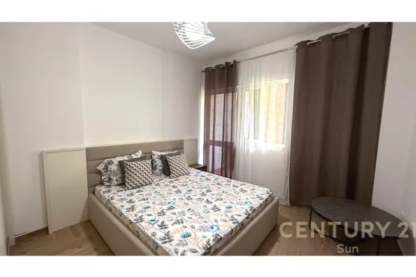 Appartamento in vendita a Tirana 2+1, Arredato