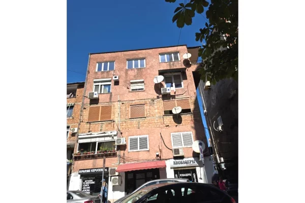 Shtepi ne shitje 1+1 ne Tirane - 145,000 Euro