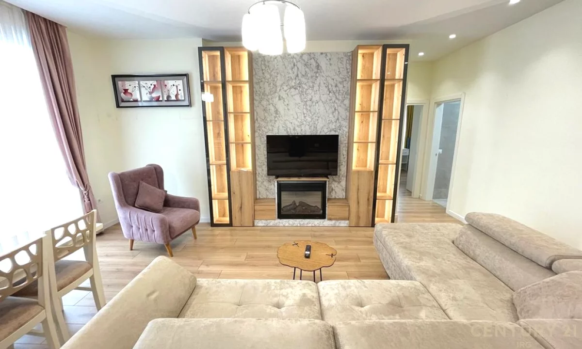 Shtepi me qera Apartament ne Tirane, 2+1, Mobilimi E mobiluar, Pagesa 800  Euro.