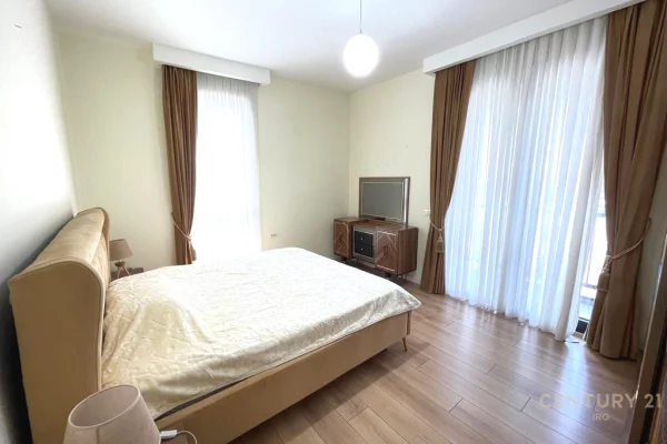 Shtepi me qera Apartament ne Tirane, 2+1, Mobilimi E mobiluar, Pagesa 800  Euro.