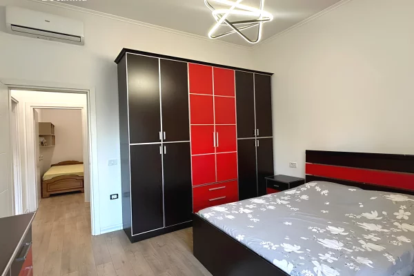 Shtepi me qera Apartament ne Tirane, 2+1, Mobilimi E mobiluar, Pagesa 800  Euro.