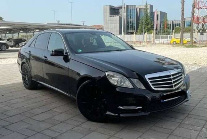🌟Oferte Momentale🌟 Makina me qera Mercedes Benz E Class Look AMG  duke filluar nga 40 euro dita