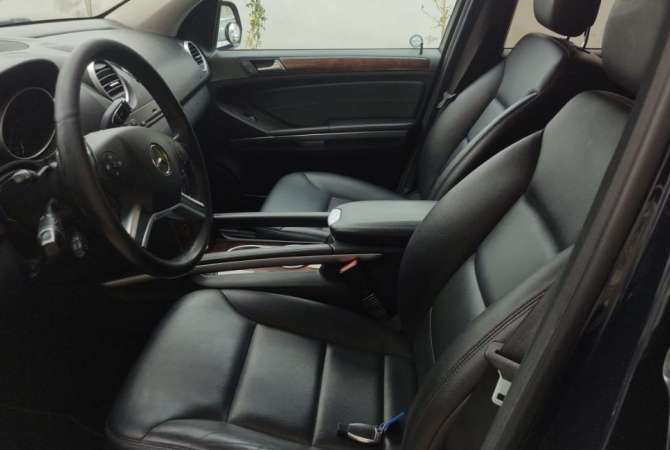 Jepet me qera Mercedes Benz Ml duke filluar nga 60 euro dita