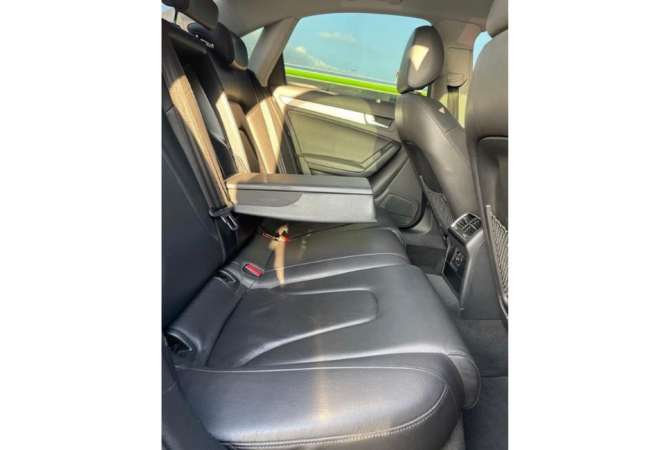 Makina me qera ne Rinas Tirane - Audi A4 duke nisur nga 45 euro dita