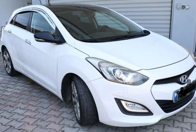 Noleggio Auto a Tirana - 30 Euro