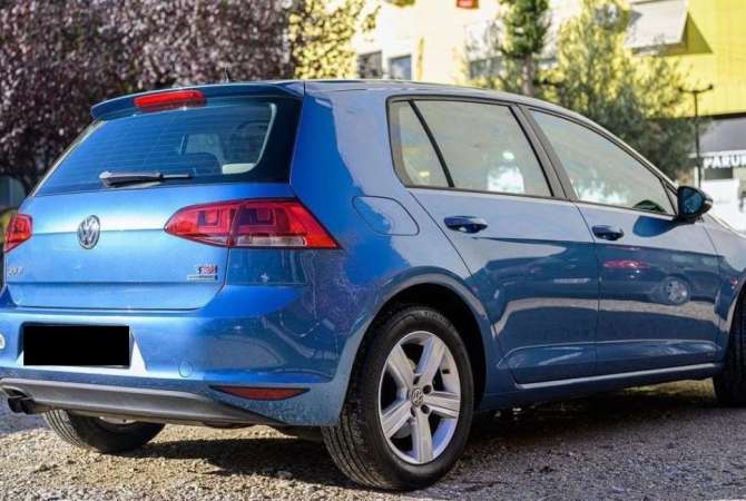 Jepet me qera makina Volkswagen Golf 7 duke filluar nga 35 euro dita