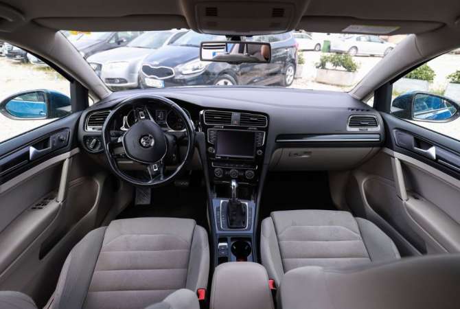 Jepet me qera makina Volkswagen Golf 7 duke filluar nga 35 euro dita
