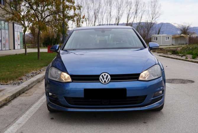 Jepet me qera makina Volkswagen Golf 7 duke filluar nga 35 euro dita
