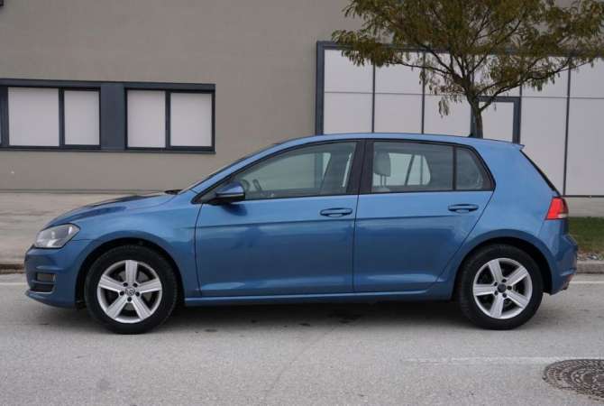 Jepet me qera makina Volkswagen Golf 7 duke filluar nga 35 euro dita