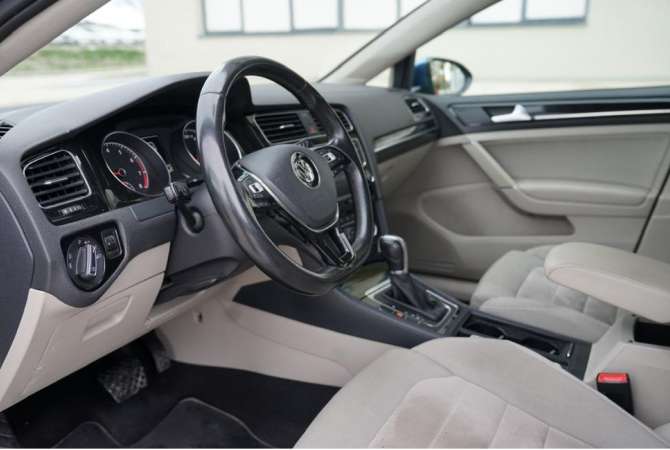 Jepet me qera makina Volkswagen Golf 7 duke filluar nga 35 euro dita