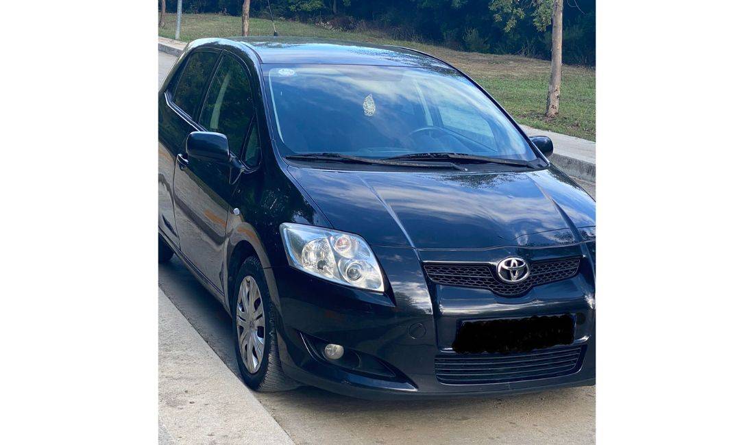 Jepet me qera Toyota duke filluar nga 25 euro ne dite.