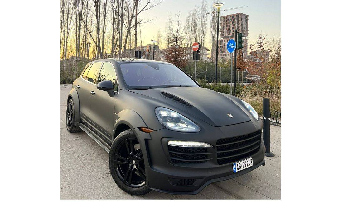 Jepet me qera Porsche Cayenne duke filluar nga 130 euro dita