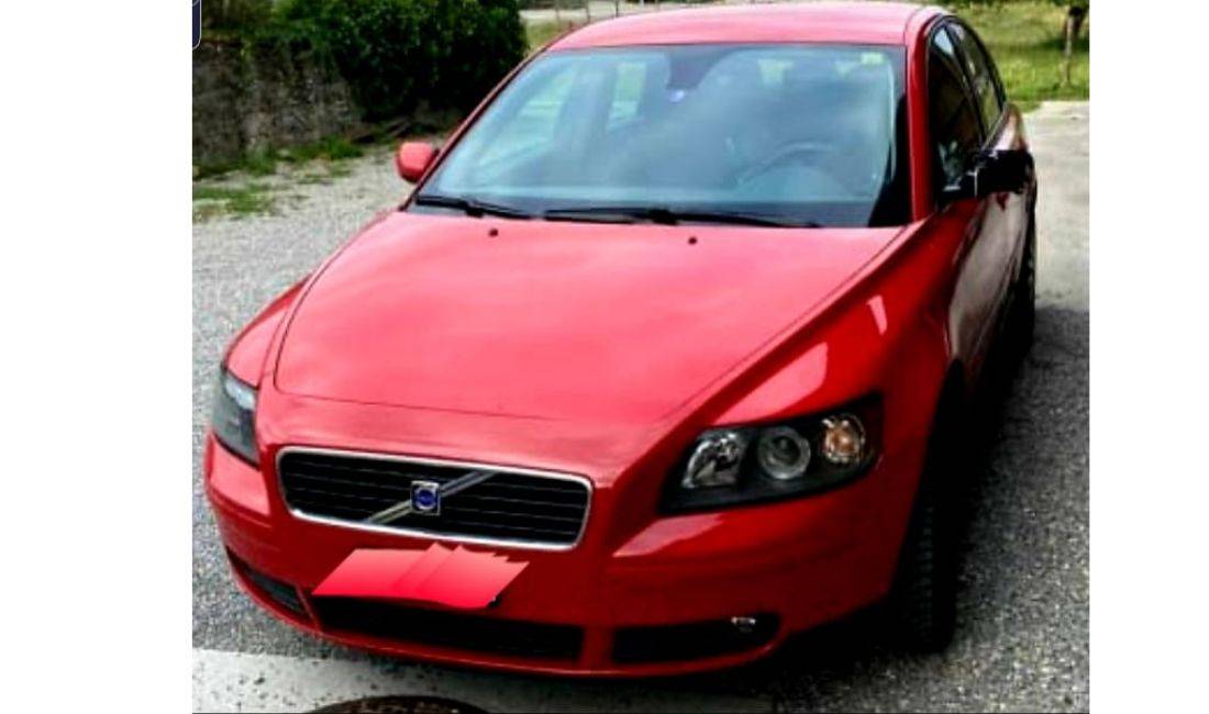 Jepet Makine me Volvo S40  duke nisur nga 29 euro dita