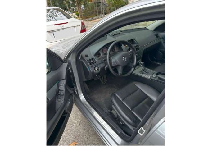 Noleggio Auto a Tirana - 50 Euro