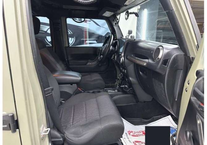 Auto in Vendita a Tirana, Jeep, 2012 Benzine,Kambio Automatik Pagamento 33,700  Euro.