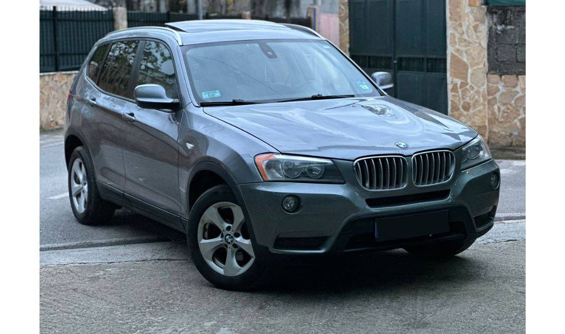 Jepet me qera Makina BMW X3 duke filluar nga 50 euro dita