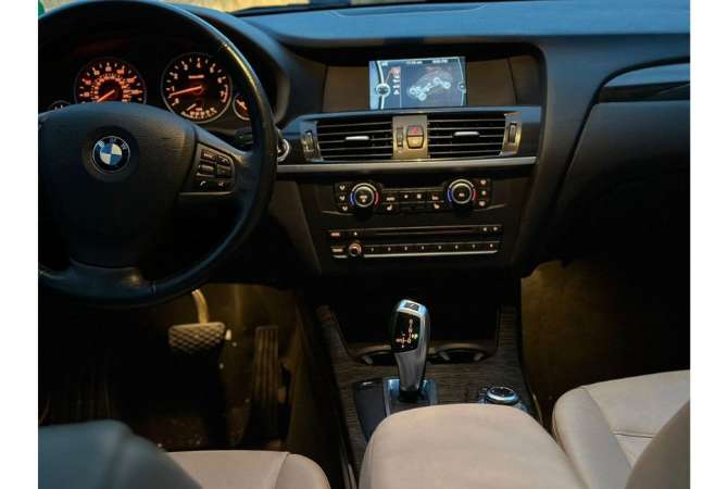 Jepet me qera Makina BMW X3 duke filluar nga 50 euro dita
