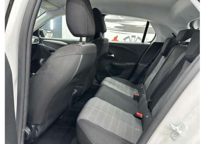 Auto in Vendita a Tirana, Opel, 2020 Benzine,Kambio Automatik Pagamento 12,700  Euro.