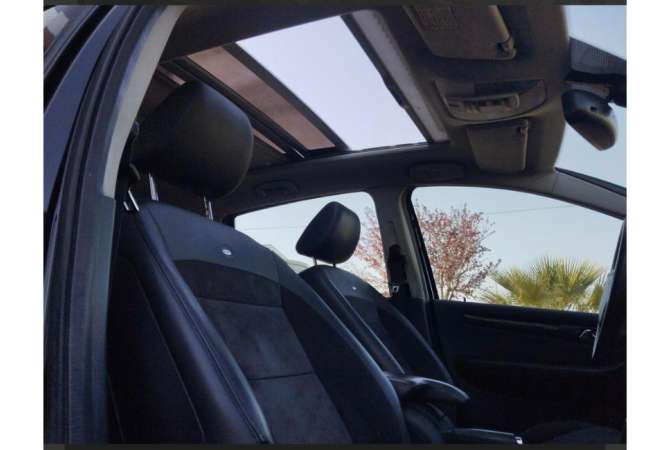 Noleggio Auto a Tirana - 25 Euro