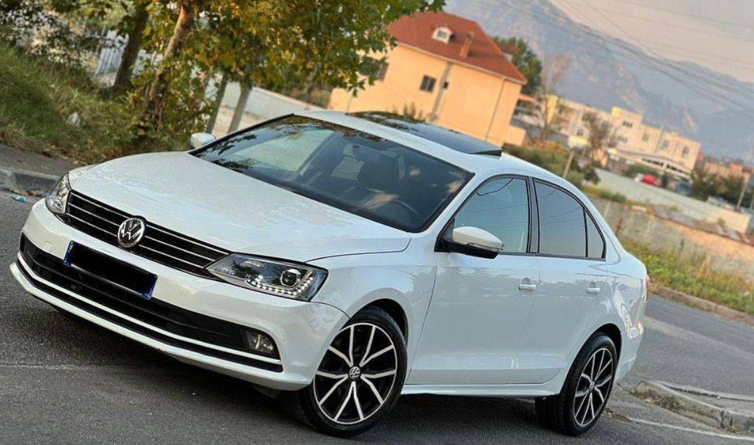 Jepet me qeta makina Volkswagen Jetta Review per 55 euro dita