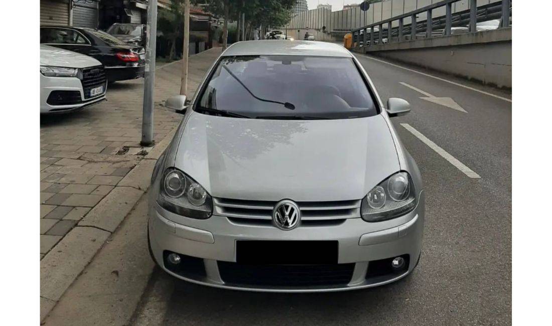 Jepet me qeta makina Volkswagen Golf 5 per 30 euro dita 