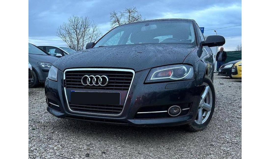 Jepet me qera makina Audi A3 per 30 euro dita 