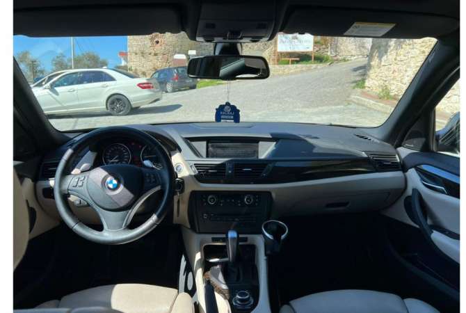 Jepet me qera makine BMW x1 40 euro dita