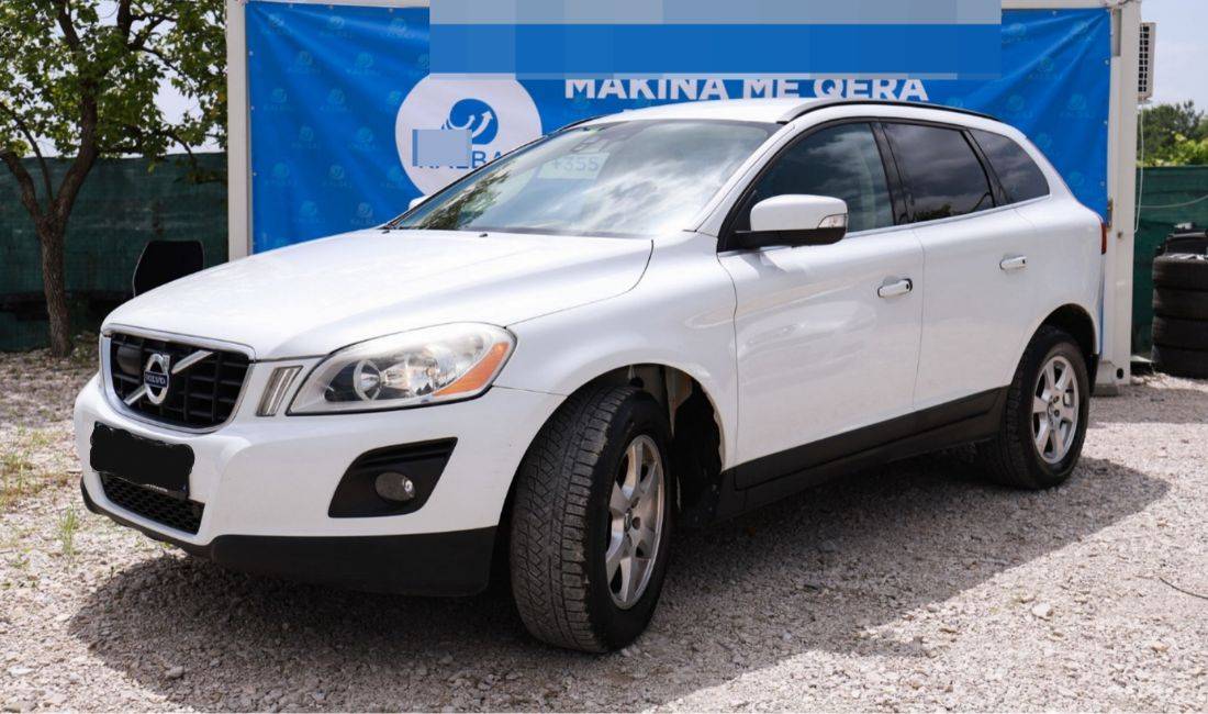 Jepet me qera makina Volvo xc60  per 40 euro dita