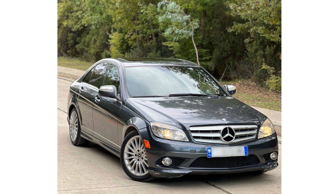 Makine me qera ne Rinas Tirane Mercedes Benz C300 per 50 euro  dita